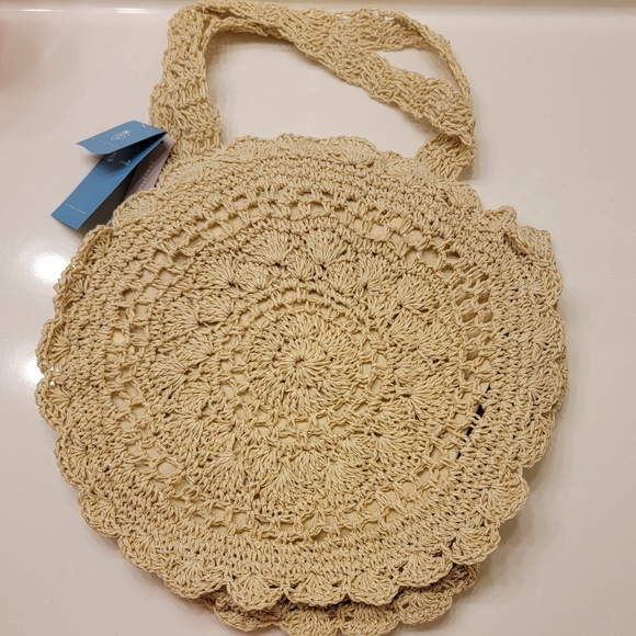 NWT Stylish Round Beach Bag. - Picture 8 of 9